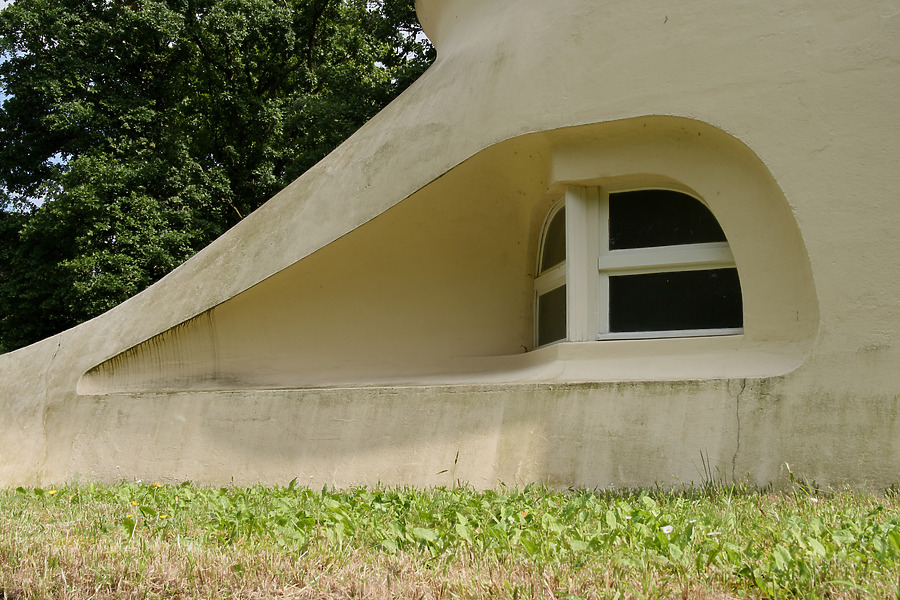 Einsteinturm by Michiel van Dijk