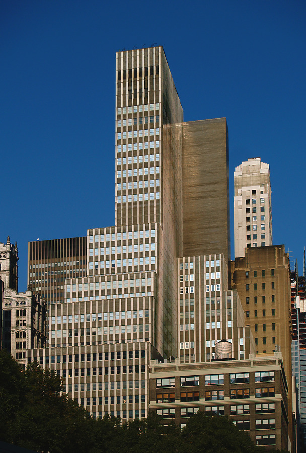 1065 Avenue of the Americas by Cesar Serrano
