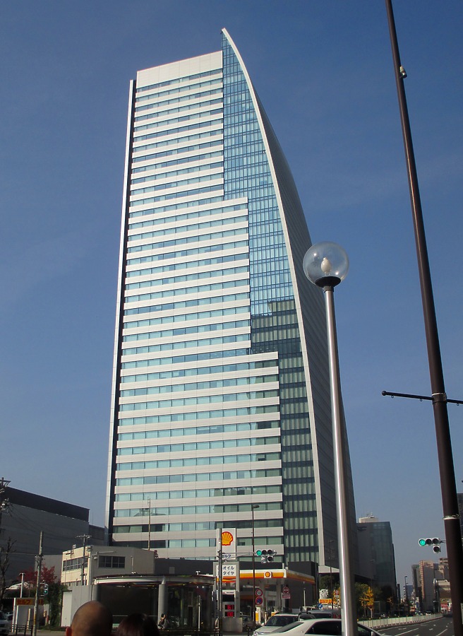 Nagoya Lucent Tower by Marylène Risser