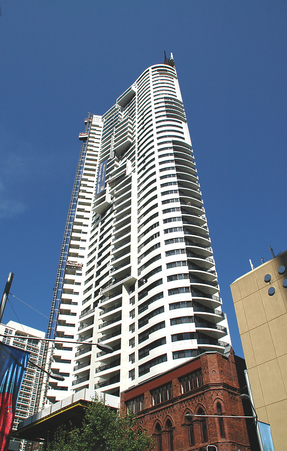 Meriton Tower by John Bek