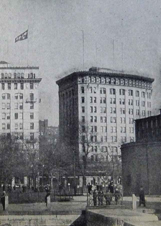 19 State Street by Kings Views of New York