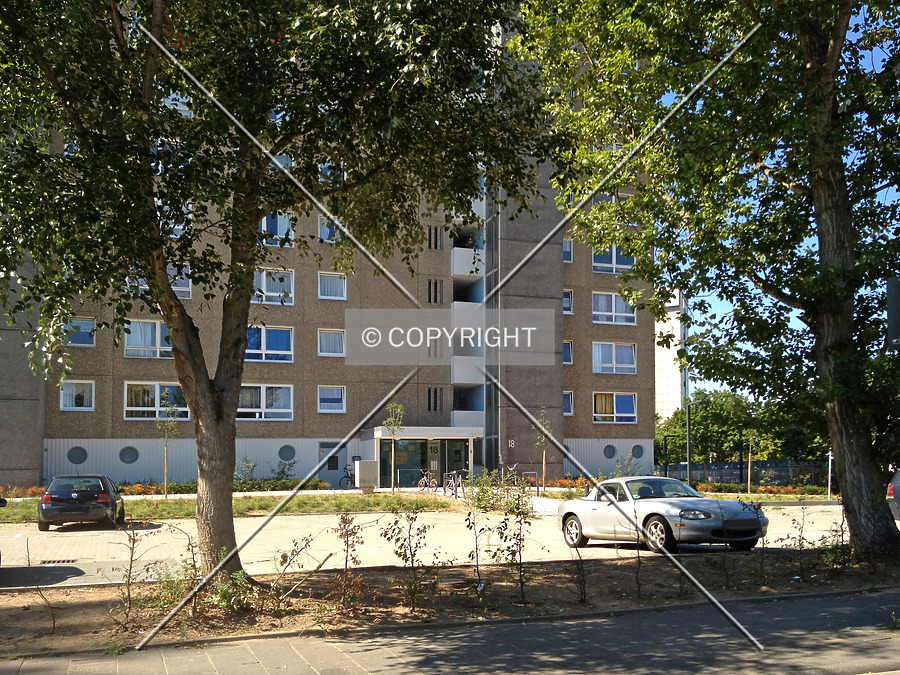 Gruberstraße 2-18 by Nephilim