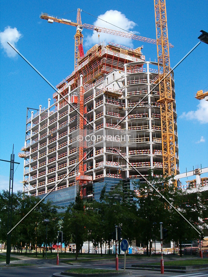 Ellipse Building A by René Hogendijk
