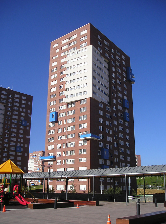 Torre IX by Mikel Allende
