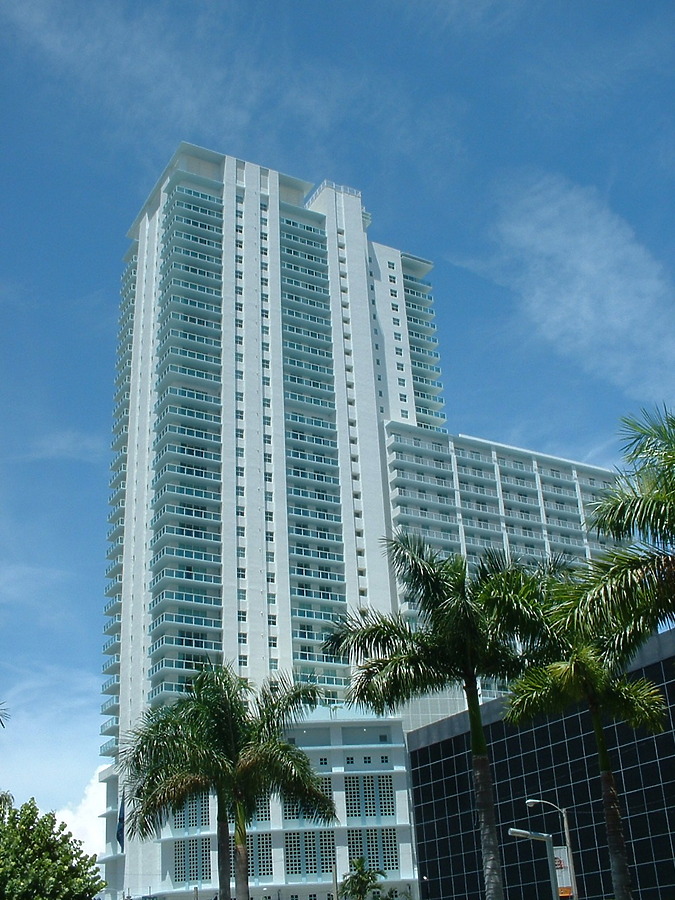 Vue at Brickell by Paul Cucuzza