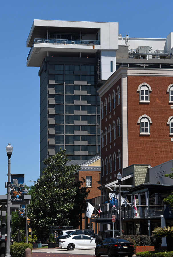 DoubleTree by Hilton Hotel Tallahassee by John W. Cahill