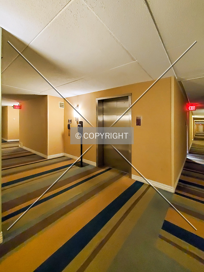 DoubleTree by Hilton Collinsville / Saint Louis by Ryan Hildebrand