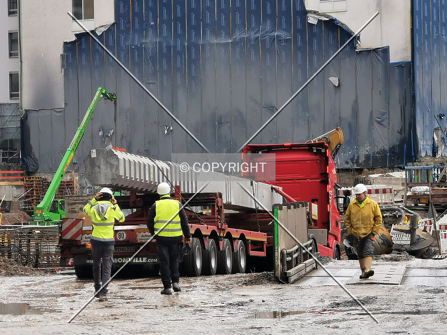 FOUR Frankfurt - Tower 4 by Nephilim
