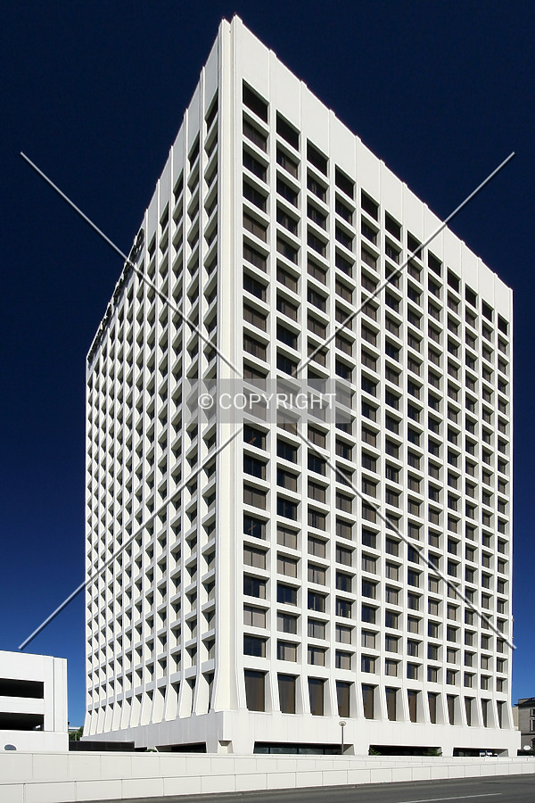 Wells Fargo Plaza by Serdica