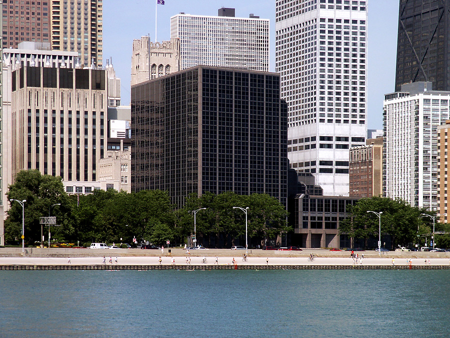 Arthur Rubloff Building by Daniel Kieckhefer