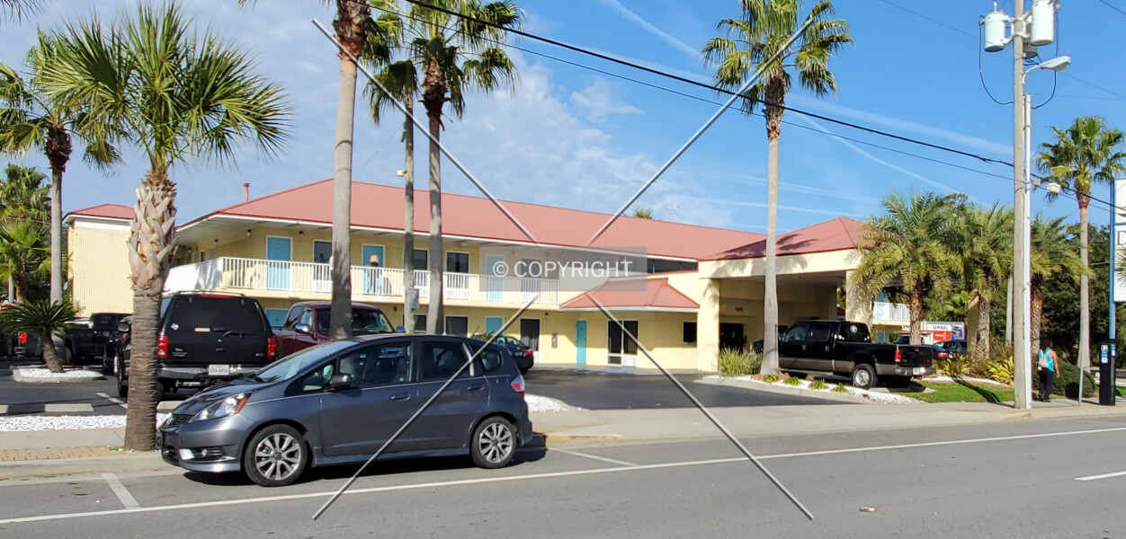 Dunes Inn & Suites