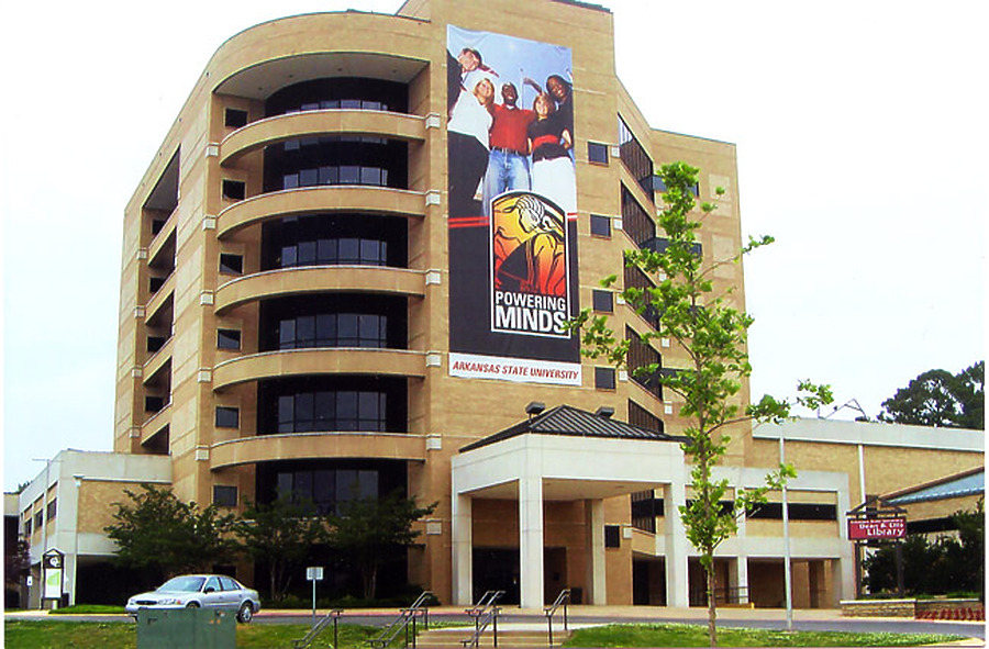 Dean B. Ellis Library by Nathan Polston / The Central Arkansas Library System