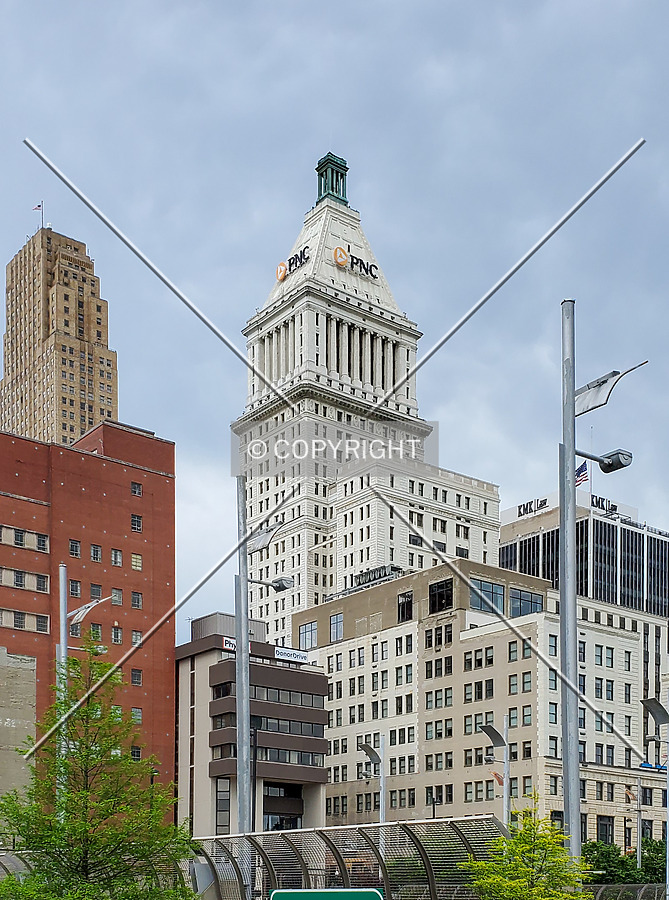 PNC Tower by Ryan Hildebrand