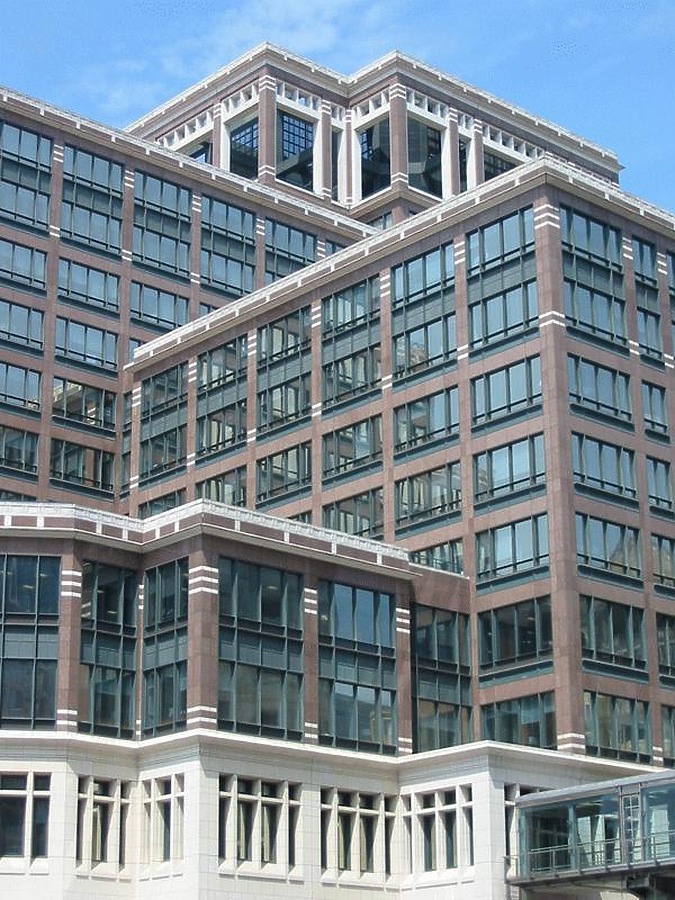 25 Cabot Square by Jonathan Smith