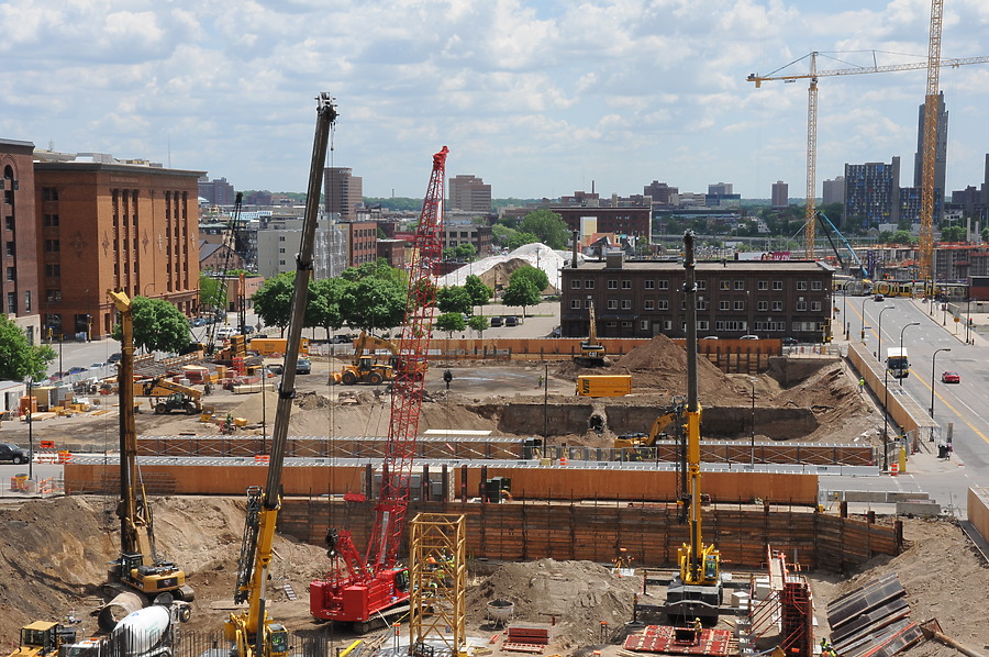 Wells Fargo 600 Tower by Rick Bronson