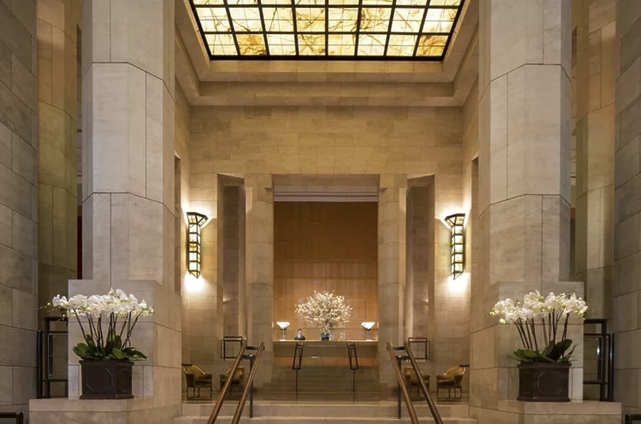 Four Seasons Hotel by Four Seasons