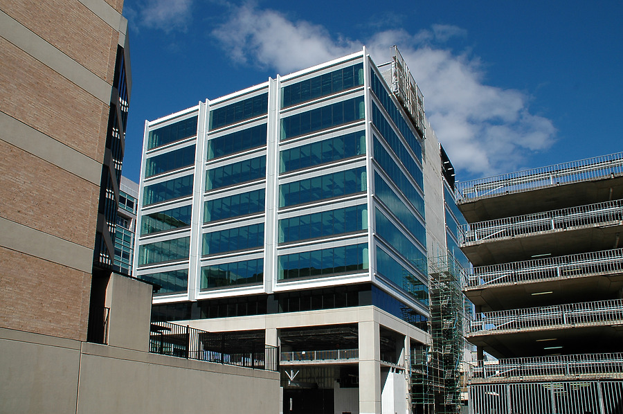 25 Smith Street by John Bek