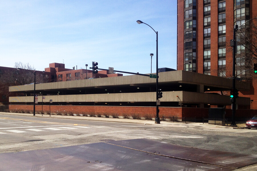 Dearborn Park Parking Garage