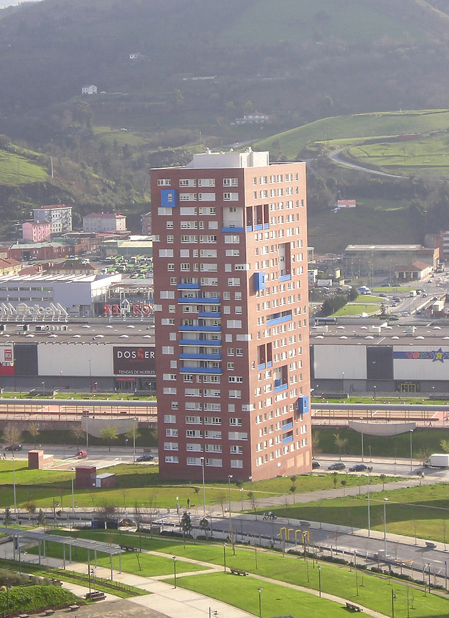 Torre VIII by Mikel Allende