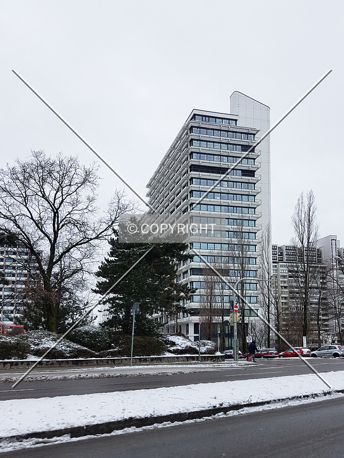 Helene-Mayer-Ring 4 by Nephilim