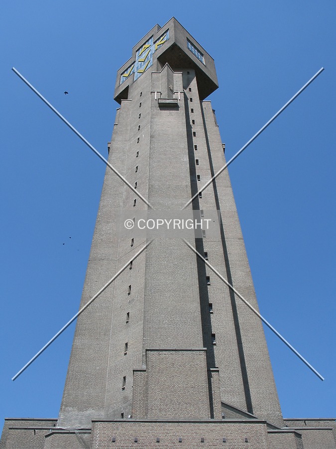 IJzertoren by Emmanuel D.