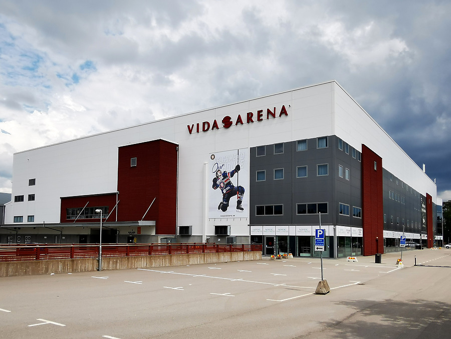 Vida Arena by Robin Spetz