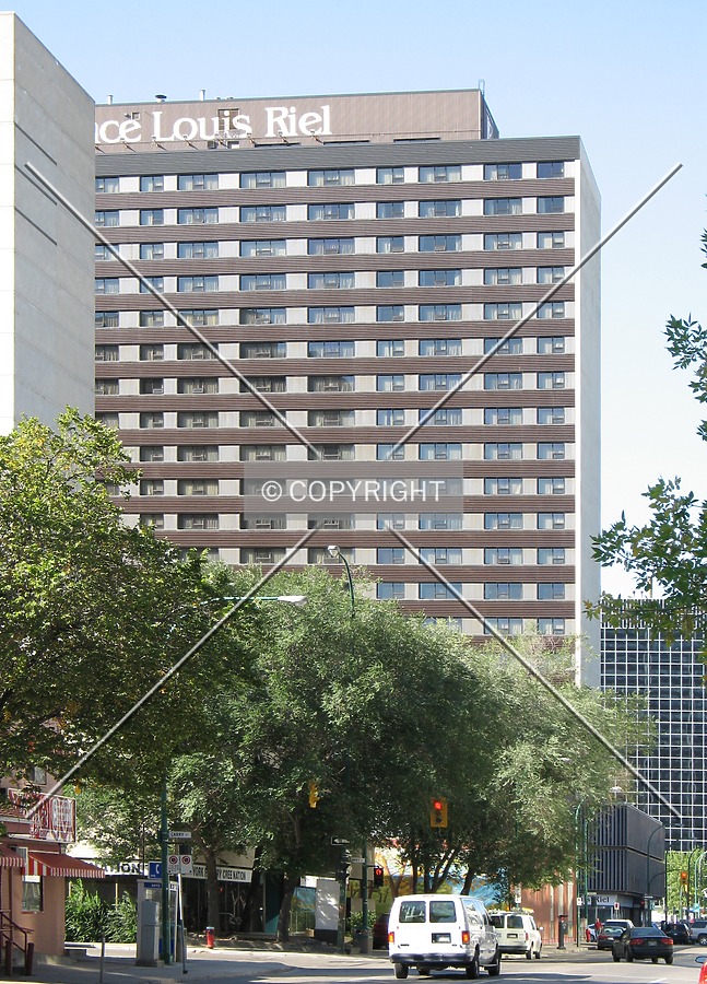 Antares Luxury Suites by Emmanuel D.