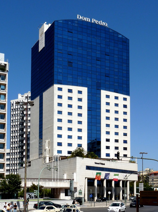 Hotel Dom Pedro by Robin Spetz