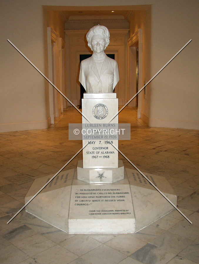 Alabama State Capitol by Chris Patriarca