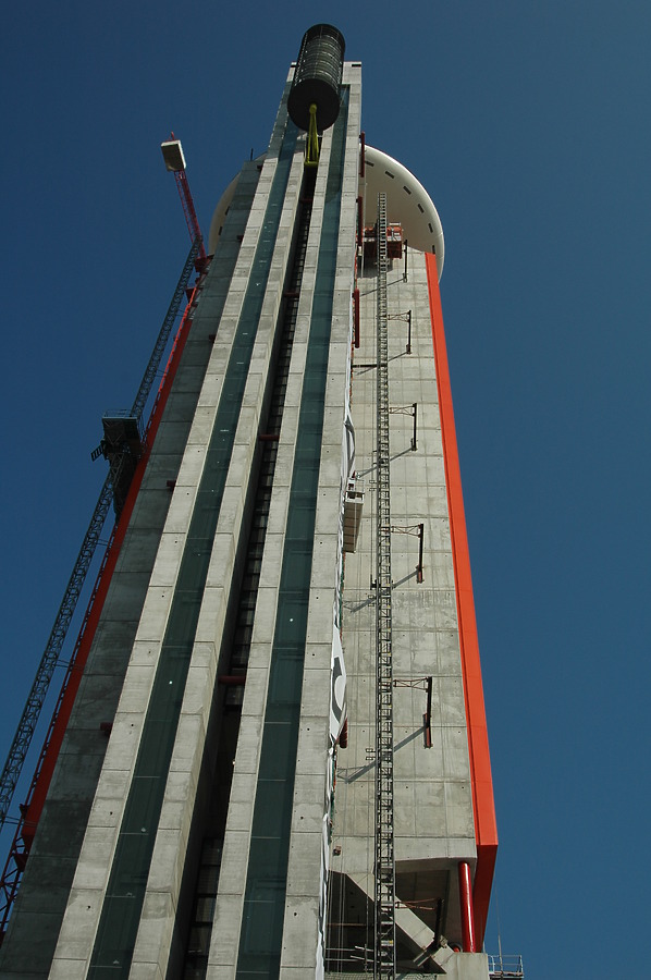 Hesperia Tower by David Guija