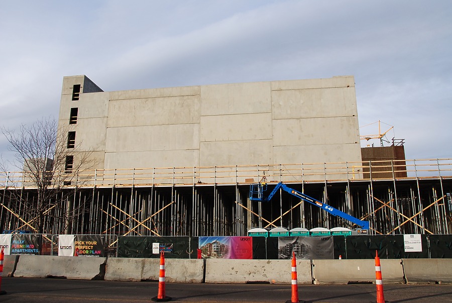 Union on Elizabeth by Brian LoBue