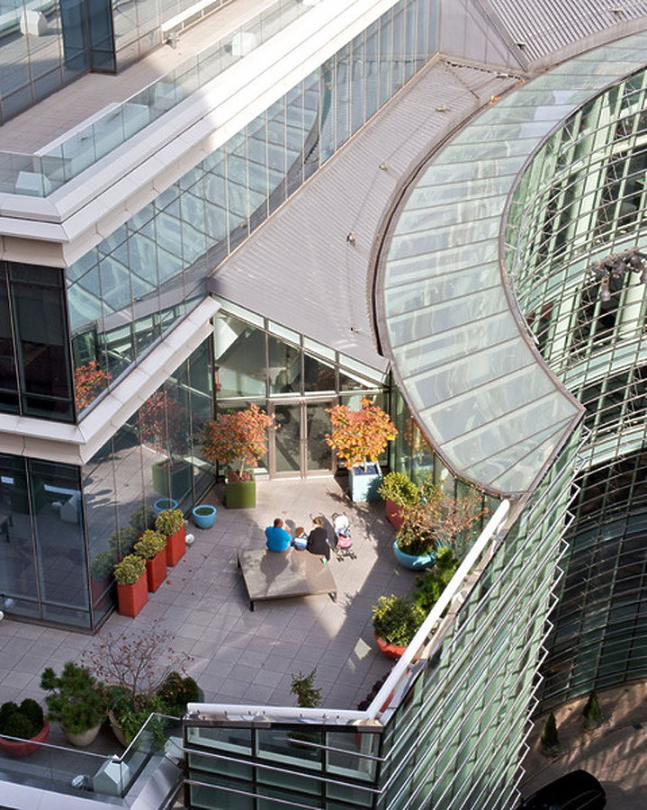 Bloomberg Tower by Vornado Realty Trust