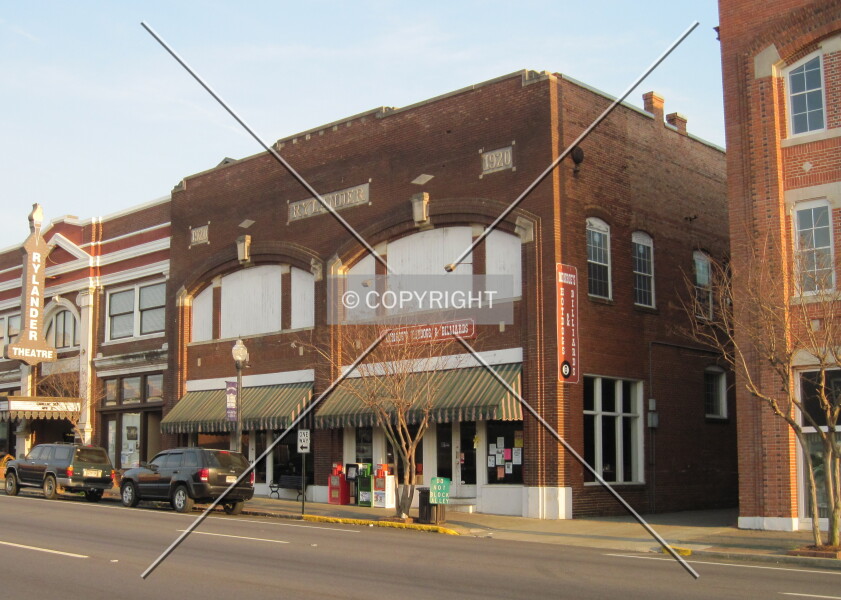Monroe's Hotdogs & Billiards
