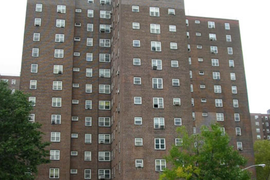 Riis II Houses, Building XVIII