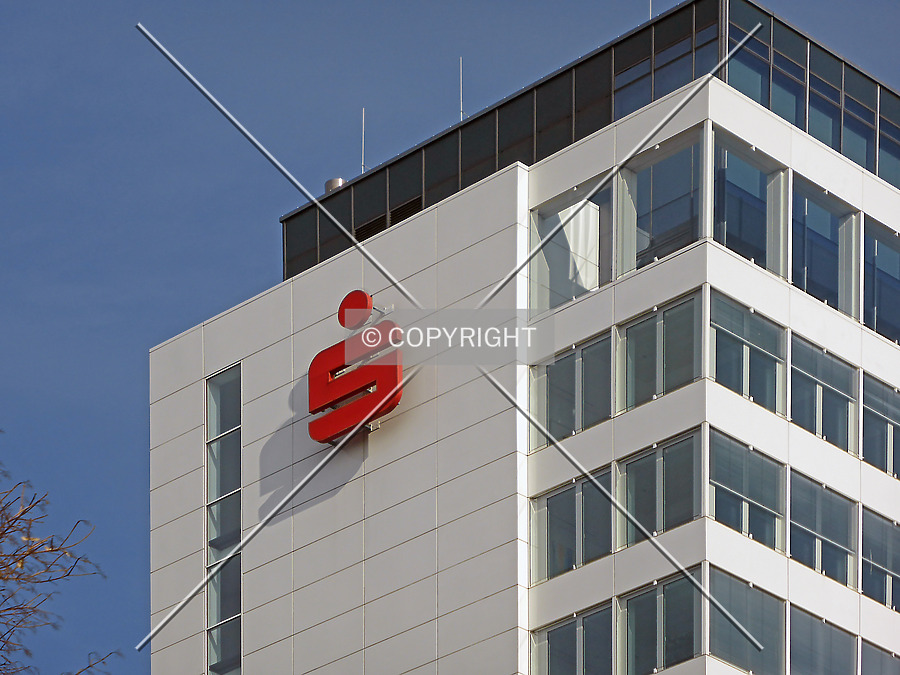 Sparkassen Informatik Hochhaus by Nephilim