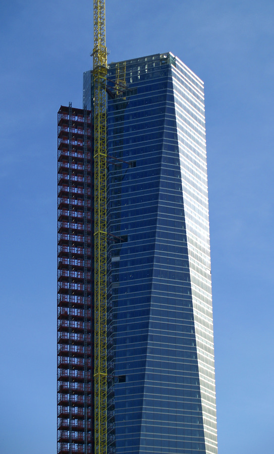 Torre de Cristal by Cesar Serrano