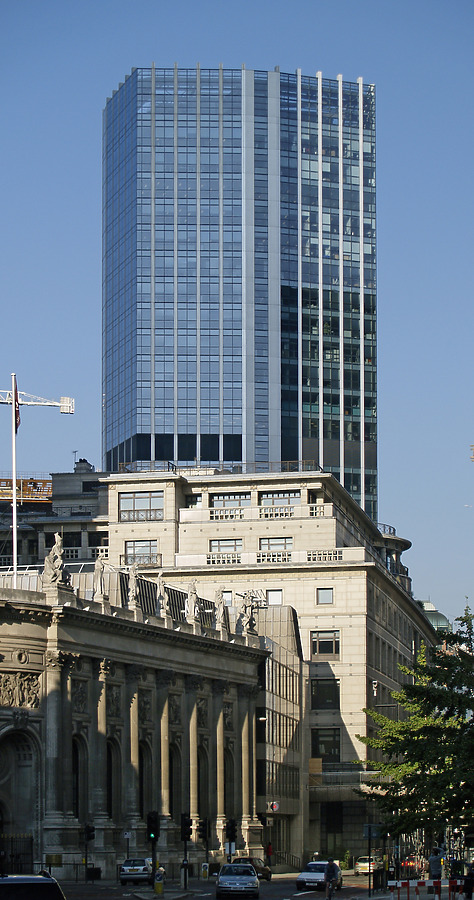 99 Bishopsgate by Cesar Serrano