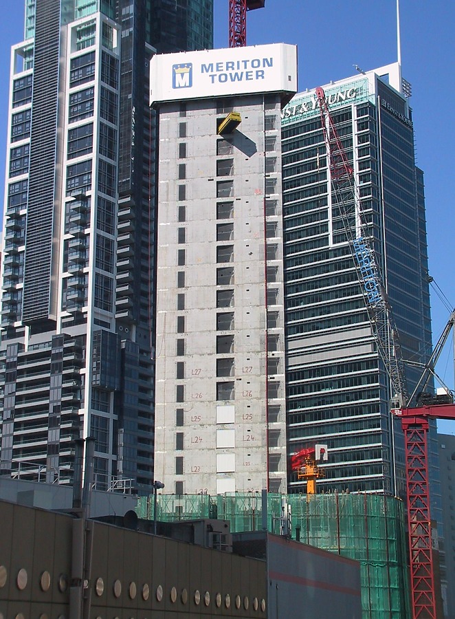 Meriton Tower by John Bek