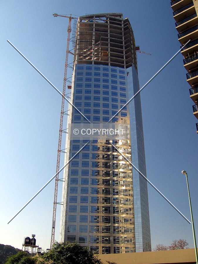 Torre Repsol YPF by Maximiliano Buono