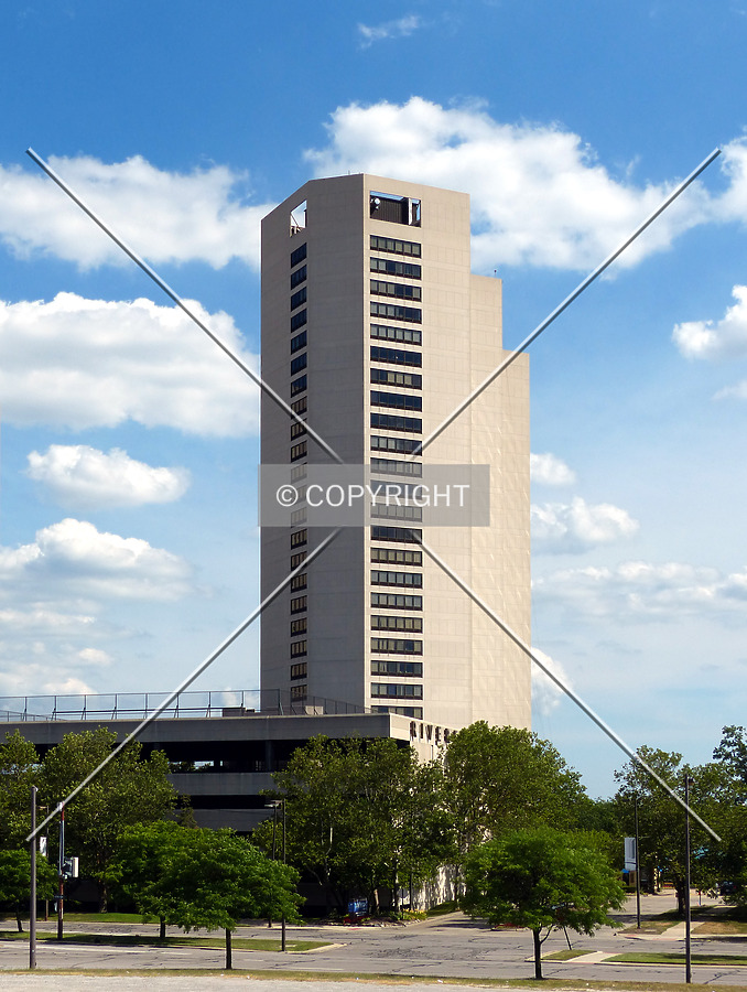 Riverfront Towers - Tower 300 by Nate Lindsey