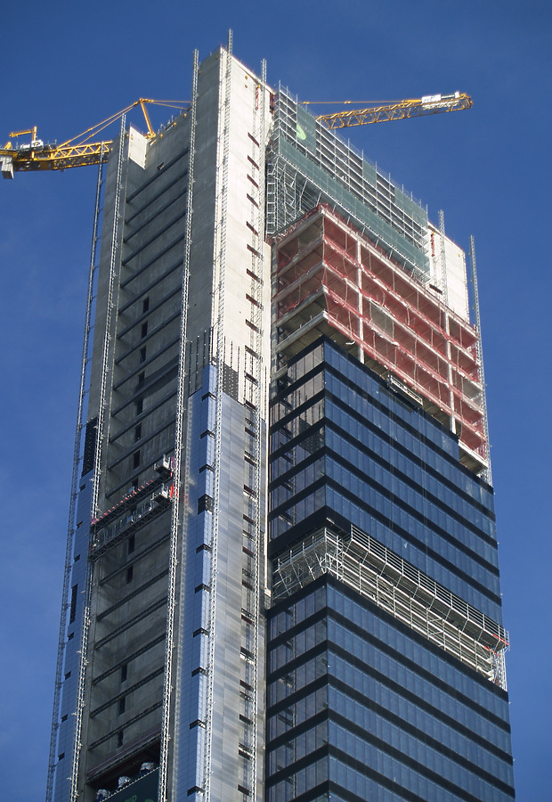 Torre Caja Madrid by Cesar Serrano
