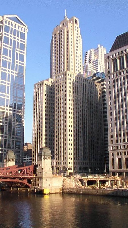 LaSalle-Wacker Building by Daniel Kieckhefer