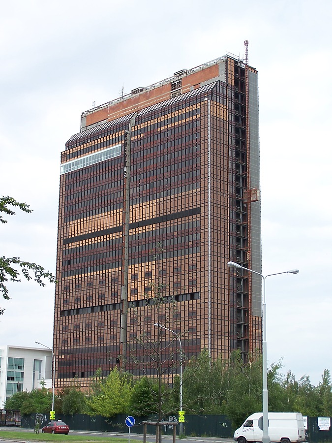 City Tower by Florian Barbier