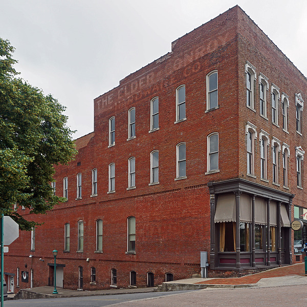 98 Franklin Street by Ryan Hildebrand