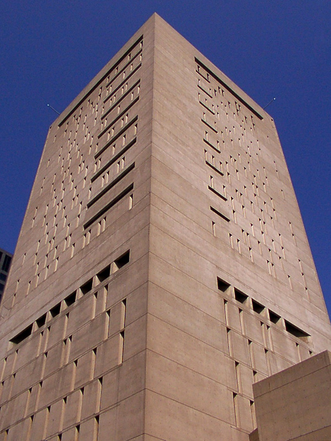 Metropolitan Correctional Center by Daniel Kieckhefer