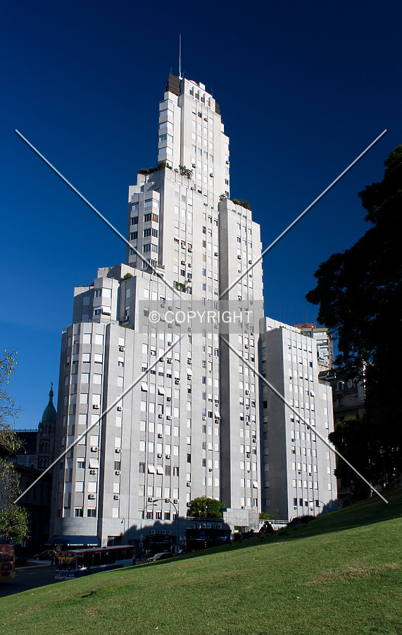 Edificio Kavanagh by Maximiliano Buono