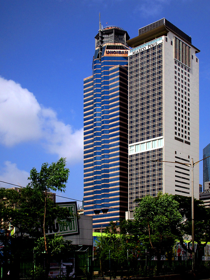 Union Bank Plaza by Daniel Kieckhefer