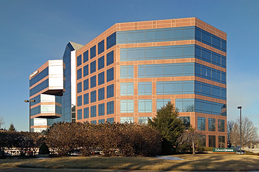 Manchester/270 Office Center III by Ryan Hildebrand