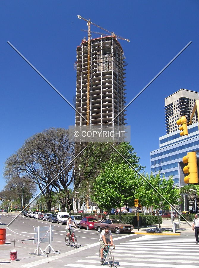 Torre Repsol YPF by Maximiliano Buono