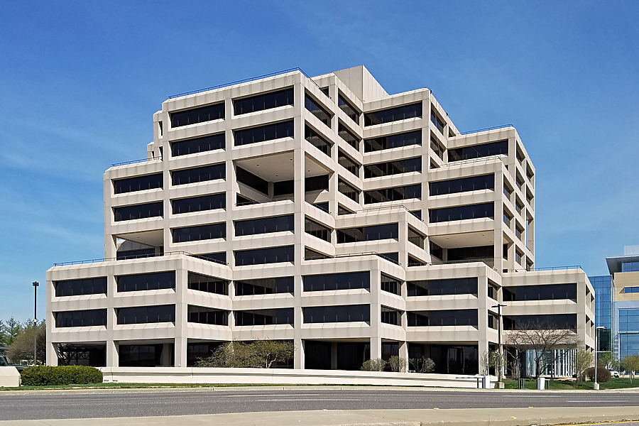 Edward Jones Building by Ryan Hildebrand